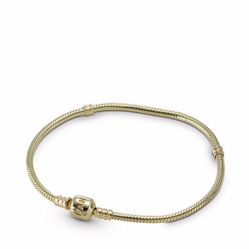 Pandora Moments Gold Clasp Bracelet Gold Egypt YG8276135